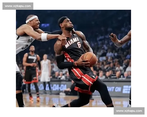 詹姆斯肌肉发达却难见胸肌腹肌？揭秘篮球巨星的体型密码